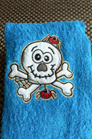 HANDUKAR BRODERADE